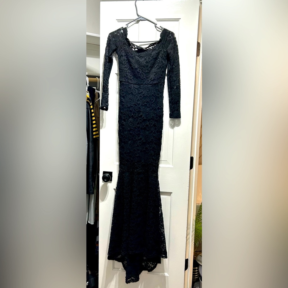 Black lace dress